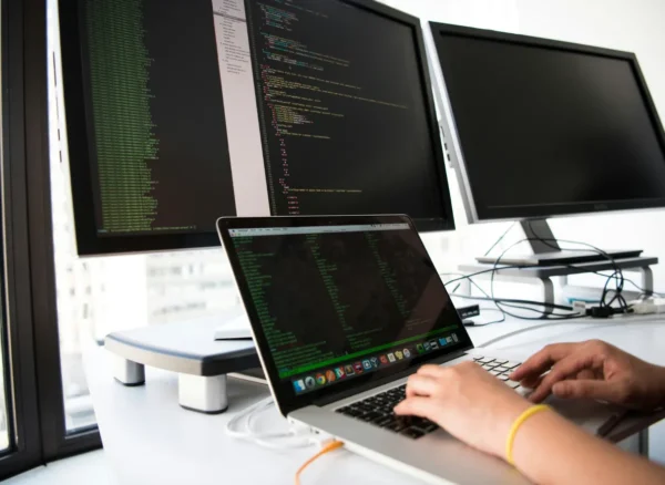 christina-wocintechchat-com-6Dv3pe-JnSg-unsplash christina-wocintechchat-com-6Dv3pe-JnSg-unsplash